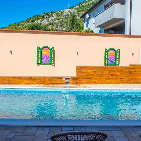 Apartman Mira - With Private Pool