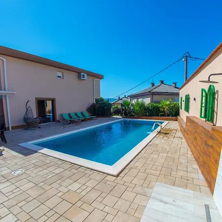 Mira - With Private Pool *