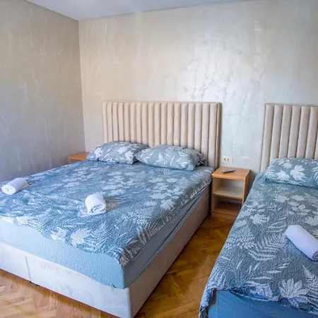 Mira - With Private Pool Mostar