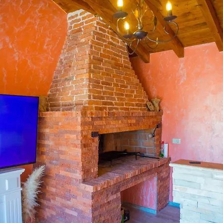 Apartment Mira - With Private Pool Mostar