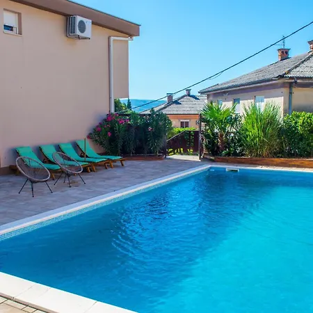 Mira - With Private Pool