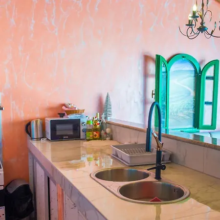 Mira - With Private Pool Apartman